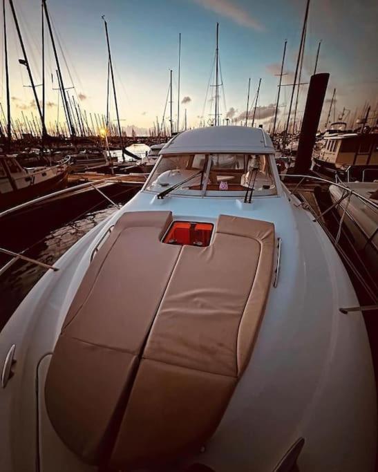 Nuit, A Quai Hotel La Rochelle  Kültér fotó